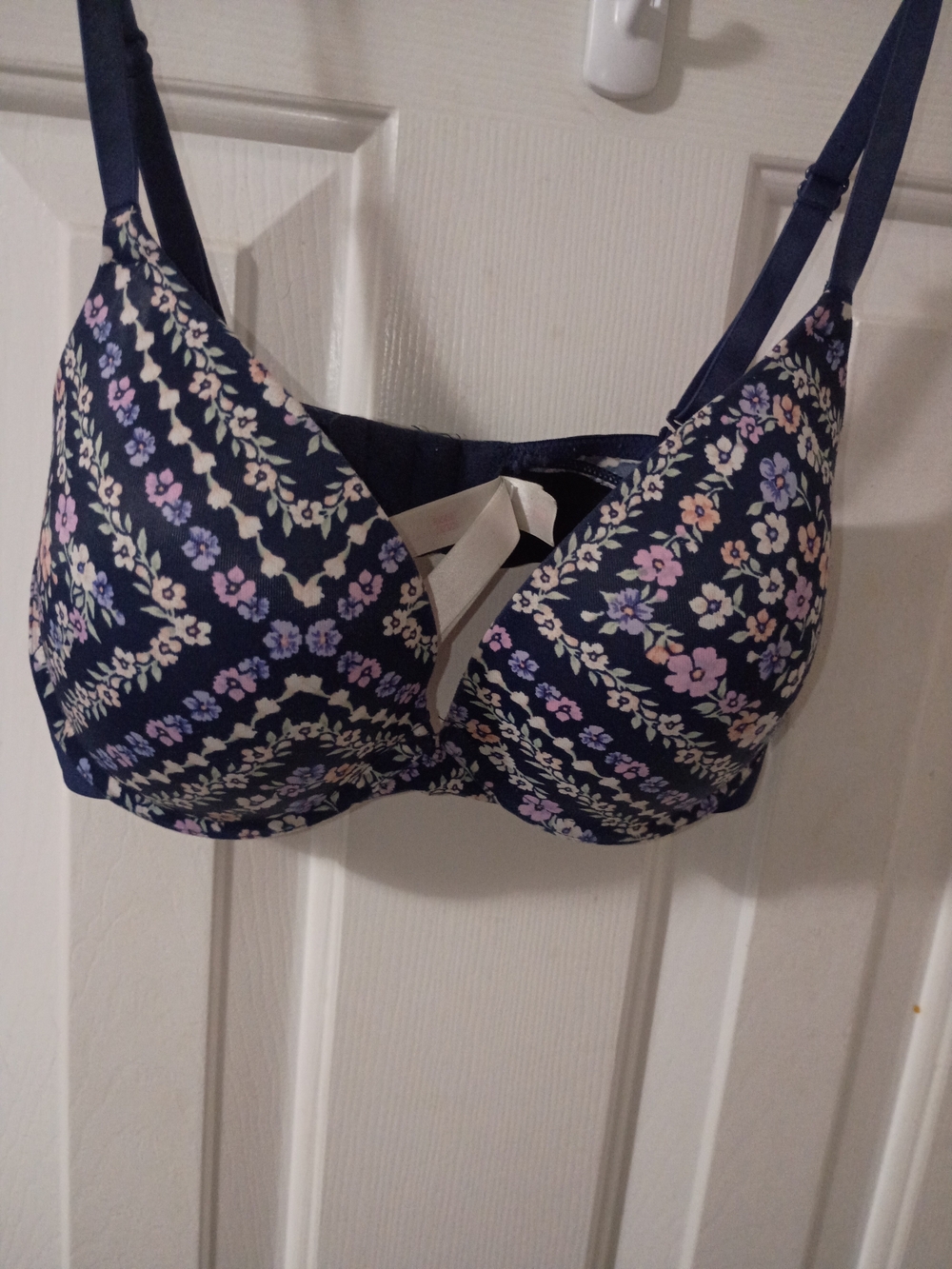 VS Pink Wear Everyday Push Up Bra-32D